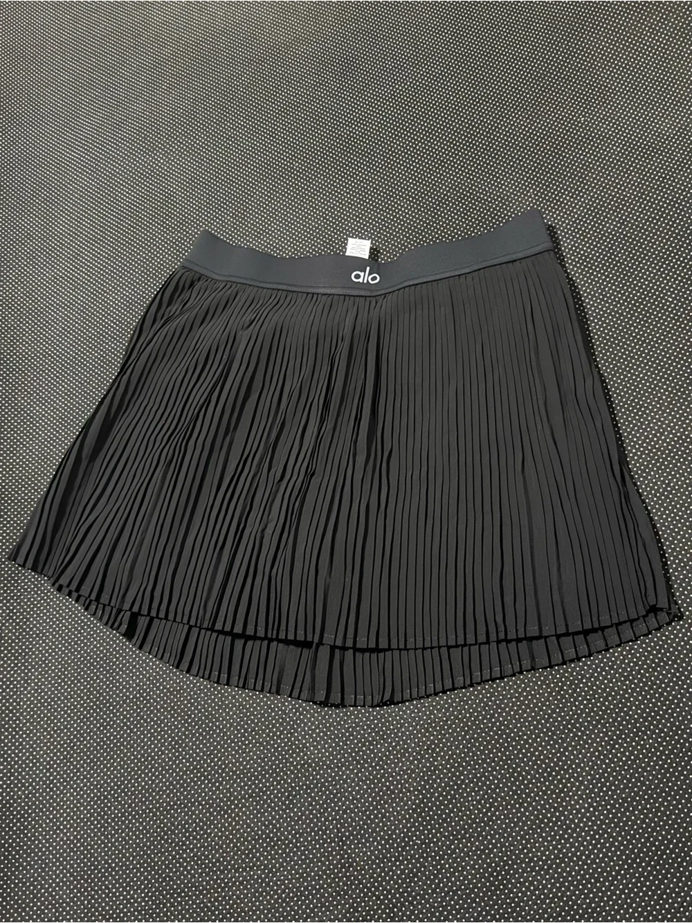 ALO Yoga Black Pleated Skort with Branded Waistband